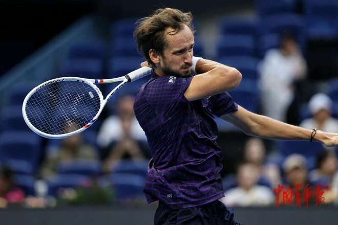 关于德国网球队险胜日本网球队,梅德韦杰夫绝境逆转的信息 关于德国网球队险胜日本网球队,梅德韦杰夫绝境逆转的信息