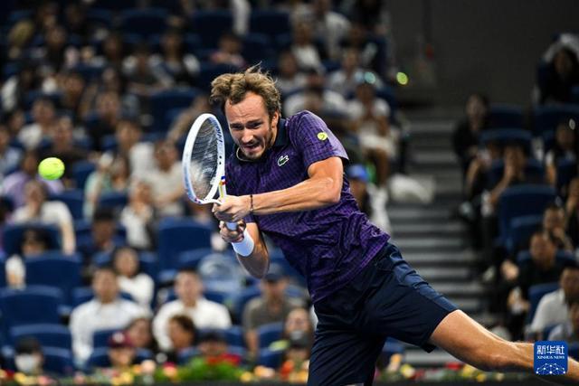 关于德国网球队险胜日本网球队,梅德韦杰夫绝境逆转的信息 关于德国网球队险胜日本网球队,梅德韦杰夫绝境逆转的信息