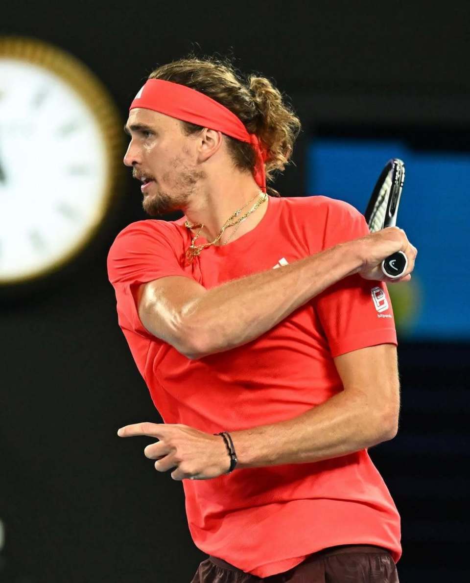 拉沃尔杯逆转澳网，兹维列夫关键制胜