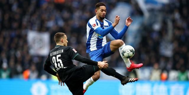 包含不莱梅主帅承认球队有待提高，寻找解决方案的词条