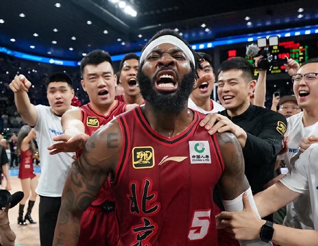 PG电子APP链接-包含篮球锦标赛决赛激烈对决，胜负悬念丛生的词条