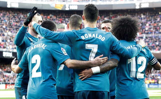 关于华伦西亚客场连败，面临排名下滑压力的信息