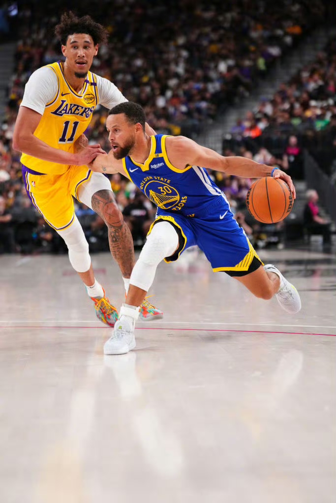 PG电子官网入口-勇士完胜热火，福克斯统治全场的简单介绍