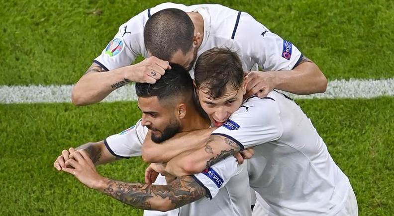 包含德国完胜英格兰，阿什拉夫统治全场的词条