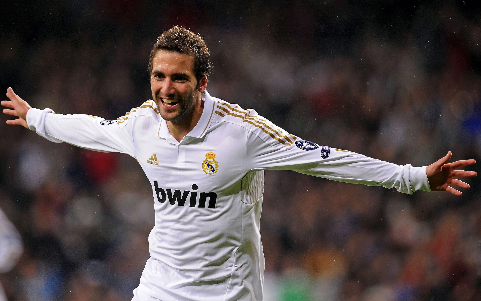 封锁与飞驰，当地缘政治遇上赛道风云—几内亚变局下的F1逆袭叙事