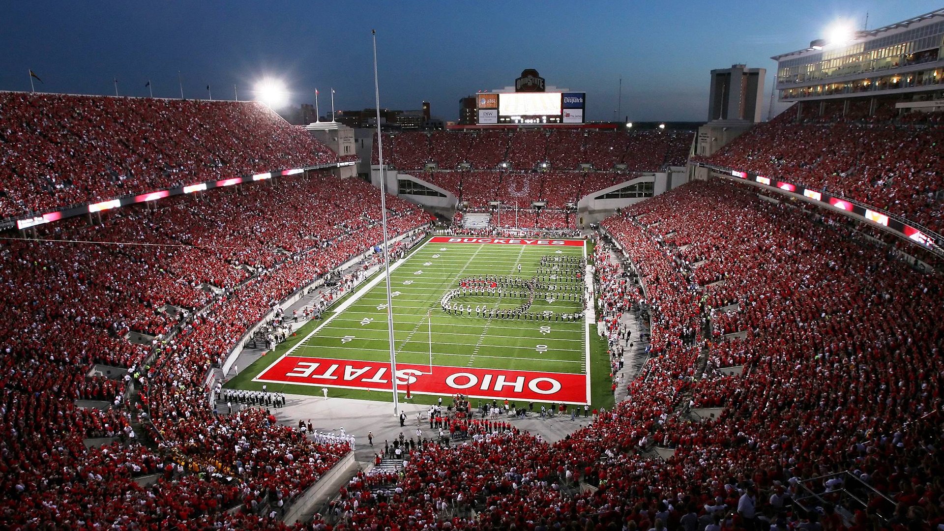 范弗利特手术刀般撕裂防线，马刺末节发力收割老鹰